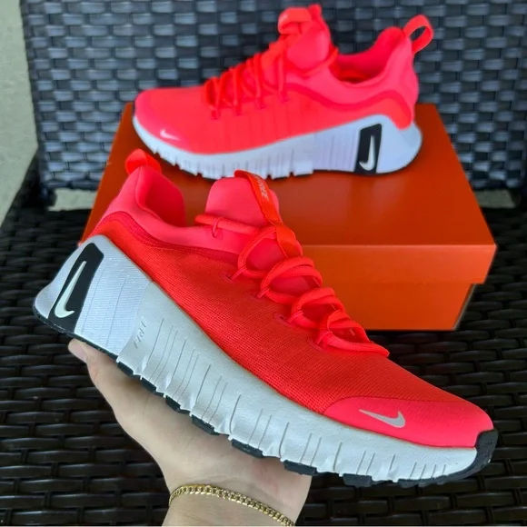NIKE FREE METCON 6 HOT PUNCH Size 8 W - Picture 1 of 5